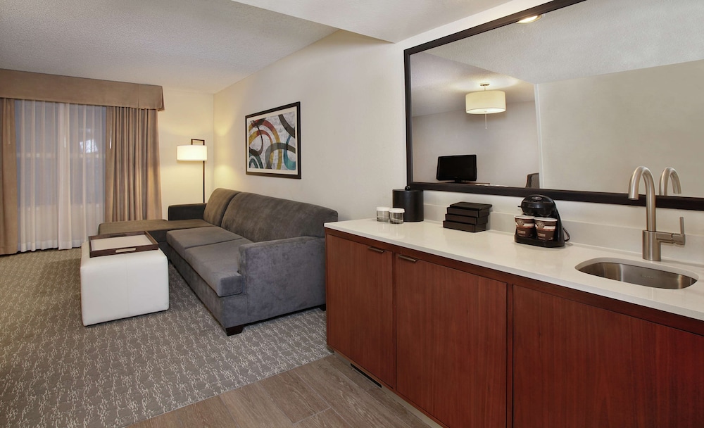 Embassy Suites by Hilton Anaheim North 39/71