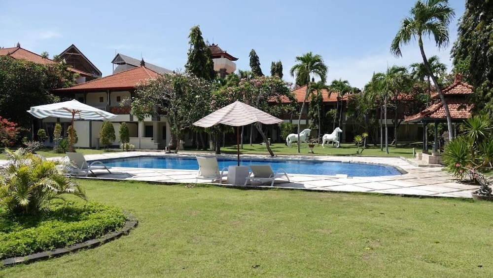 Bali Bungalo Hotel 25/31