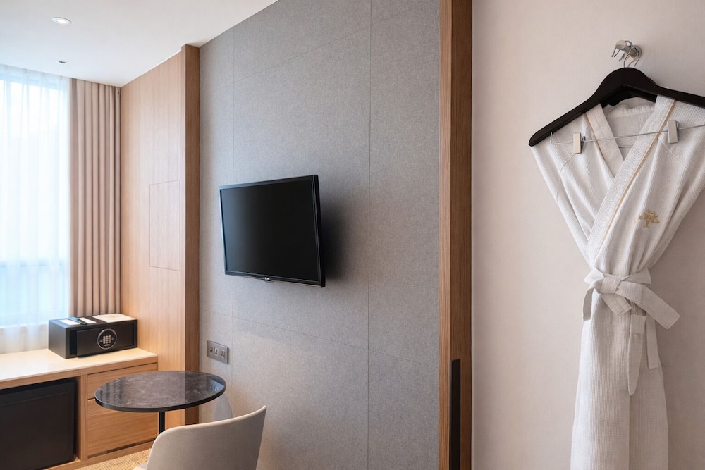 GOLDEN SEOUL HOTEL 53/63
