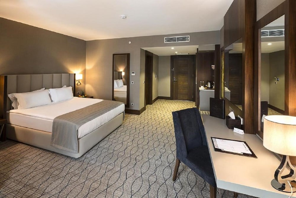 Ramada Sakarya 7/47