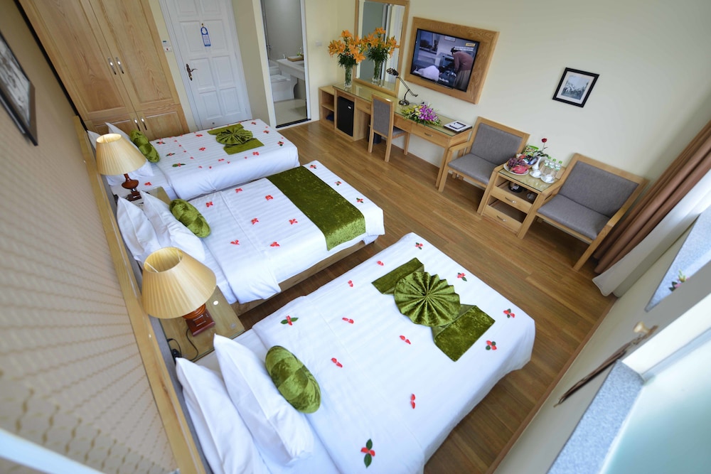 Blue Hanoi Inn Hotel 53/63