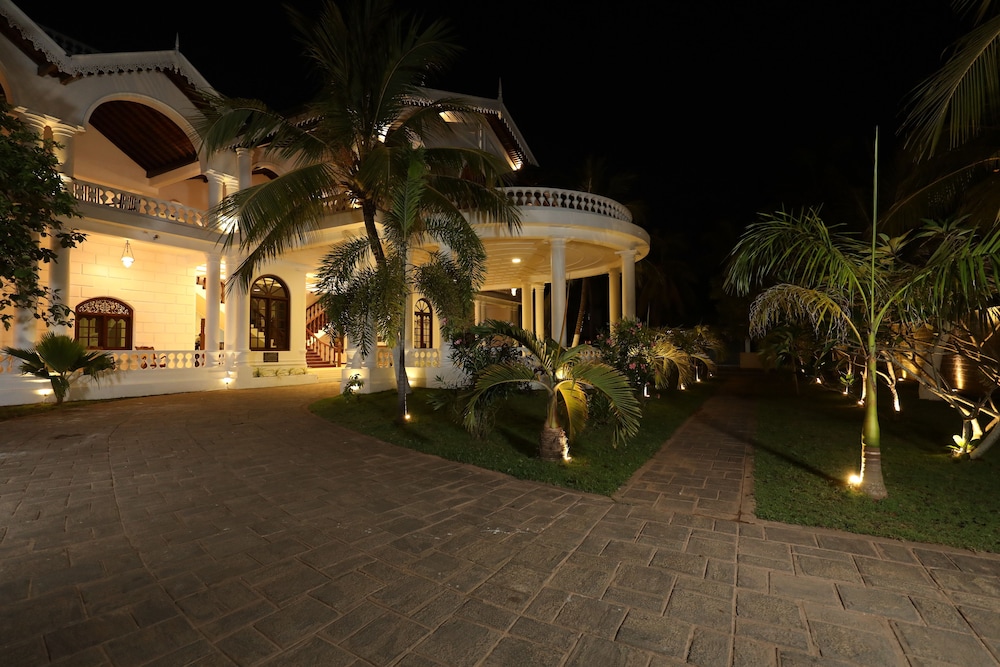 Joes Resort Bentota 46/50