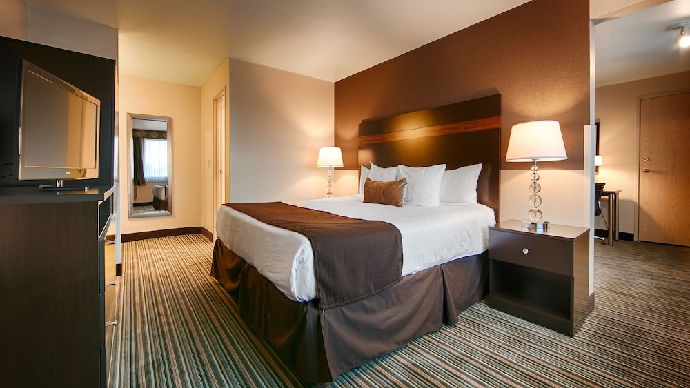 Best Western Alderwood 19/48