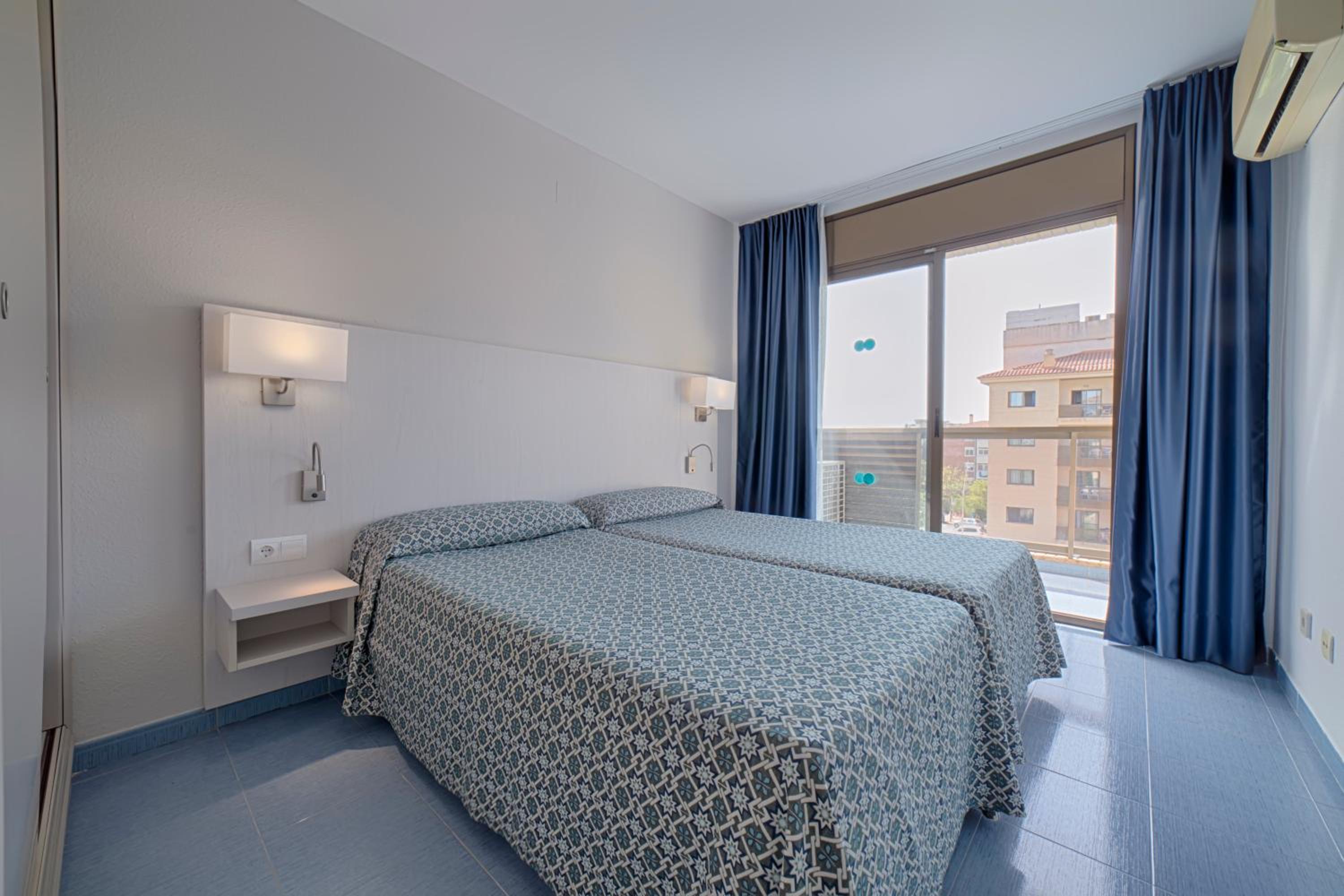 Room at Aparthotel Olimar II Cambrils, Vinyols i els Arcs
