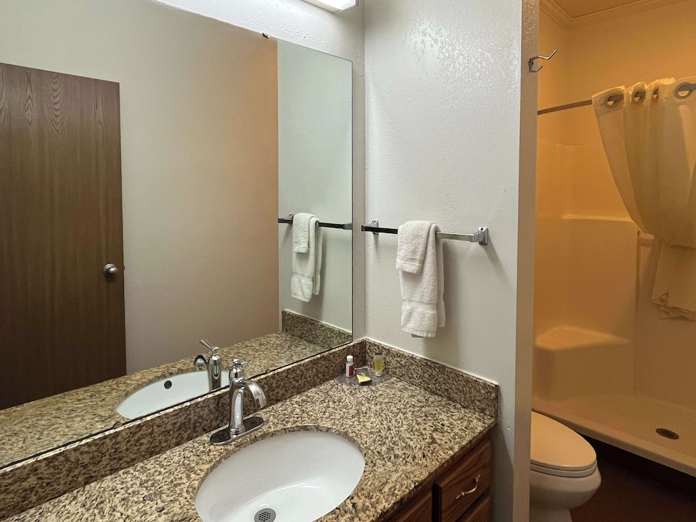 Motel6 Portland, IN 22/23