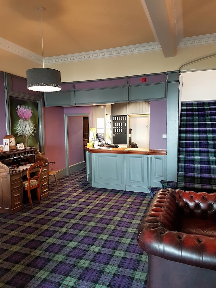 Powfoot Hotel 3/49