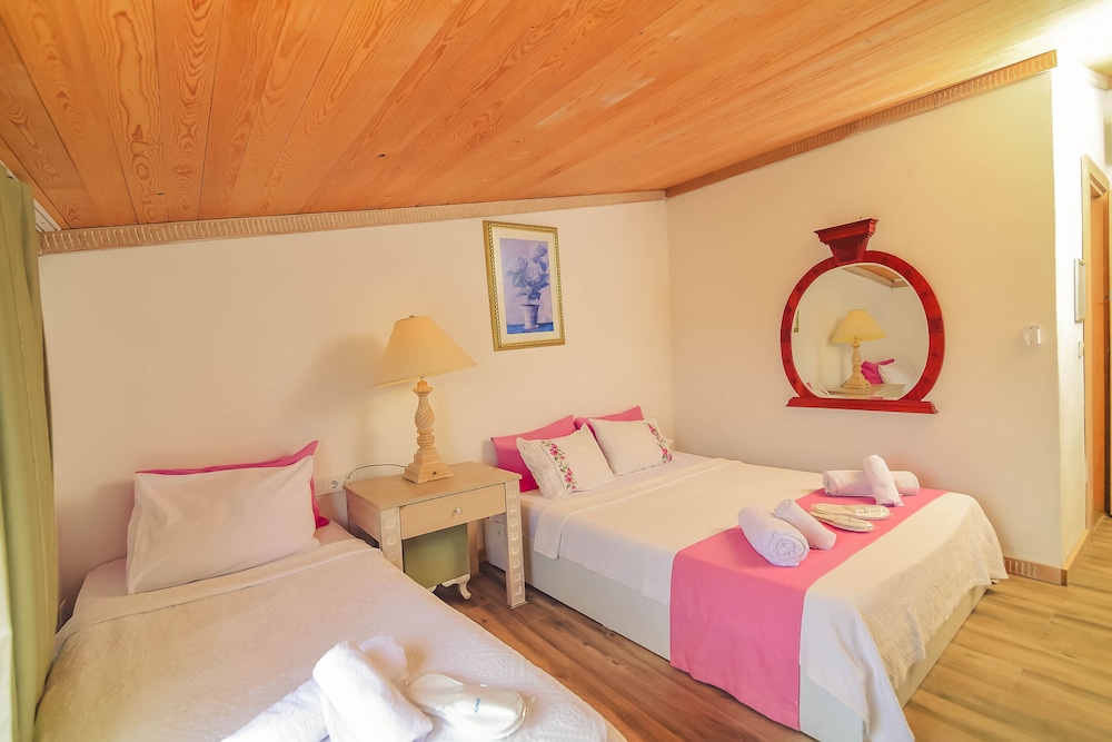 COMFORT, DOUBLE BED, BALCONY