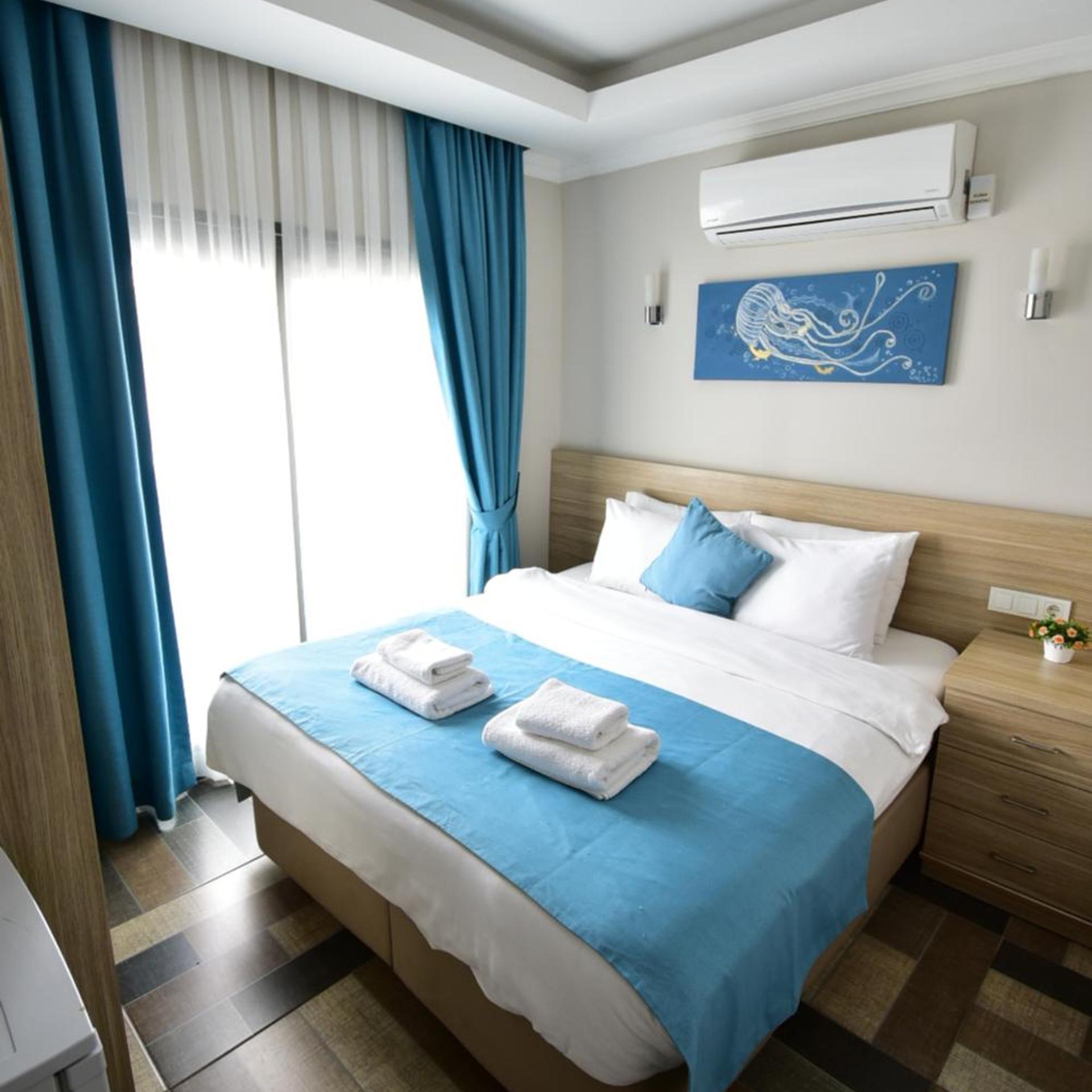غرفة بسرير مزدوج بشرفة، M Suite Hotel 9/10