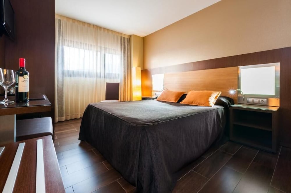 Hotel Ciudad de Alcaniz 6/50