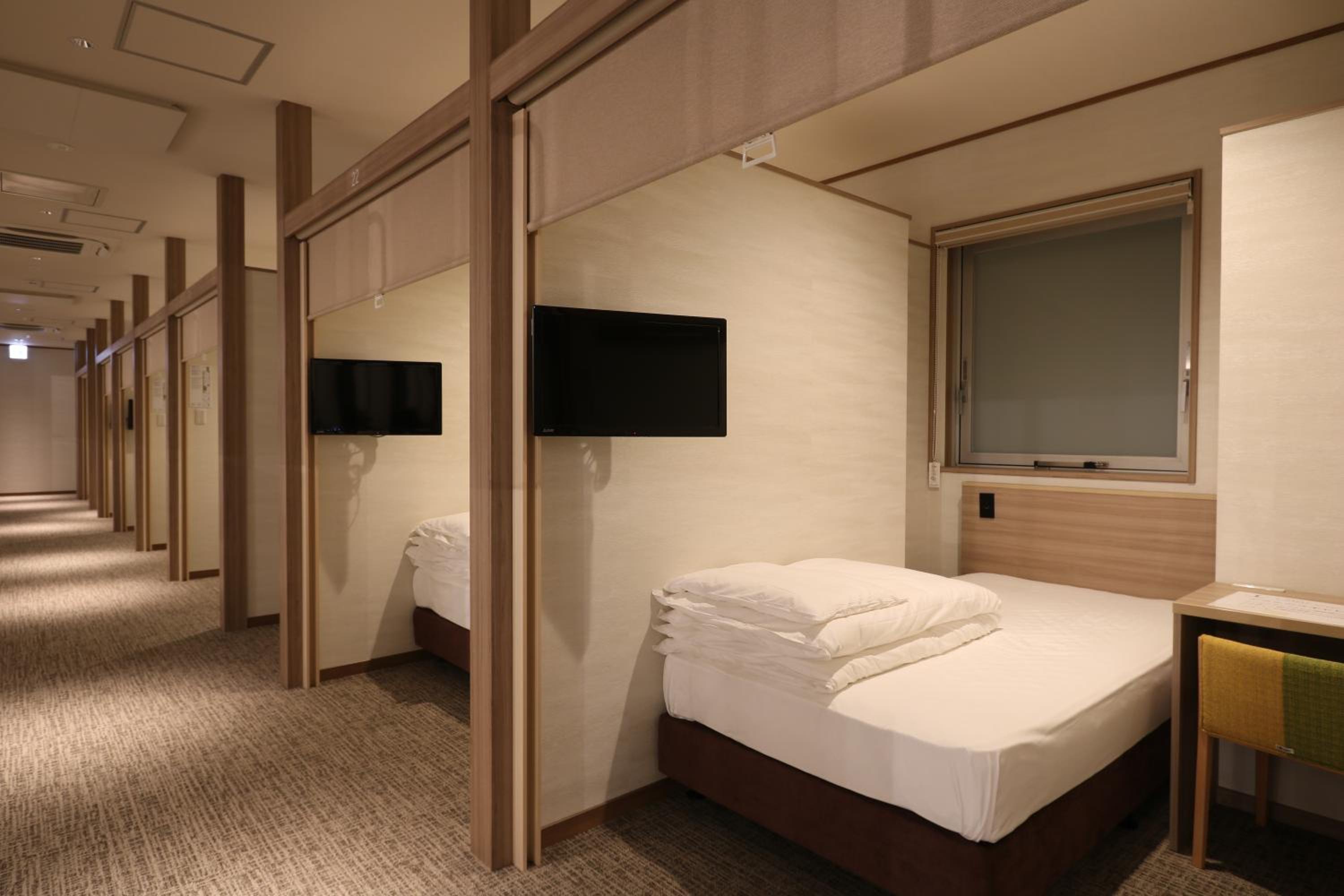 Male Dorm, Deluxe, Cabin, Single Bed