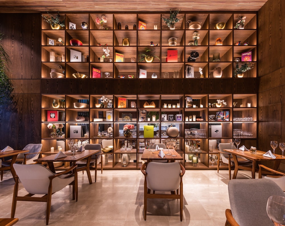 Elcielo Hotel and Restaurant 39/56