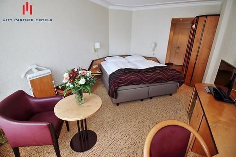 Hotel Senator Hamburg 12/35