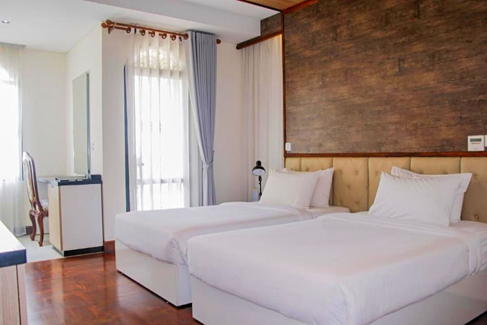 LCS Hotel & Apartment 14/64