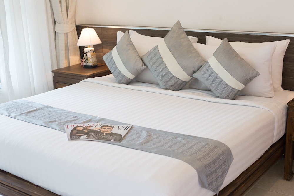 Laksasubha Hua Hin Hotel 28/33