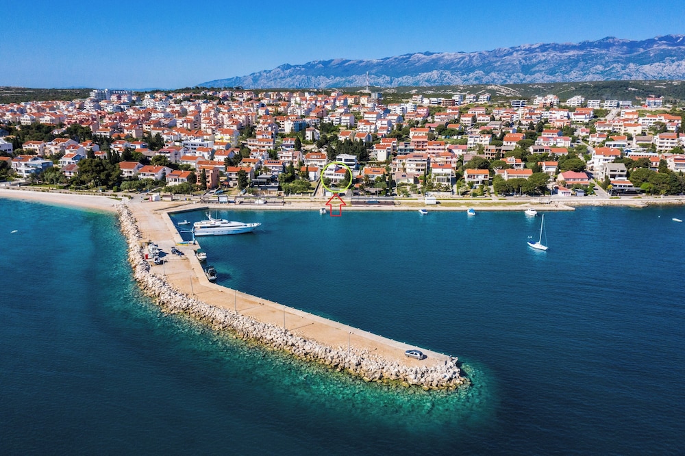 Apartments By The Sea Semy 32/38