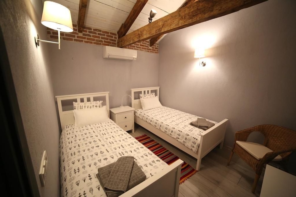 Attalos Suites Hotel 15/58