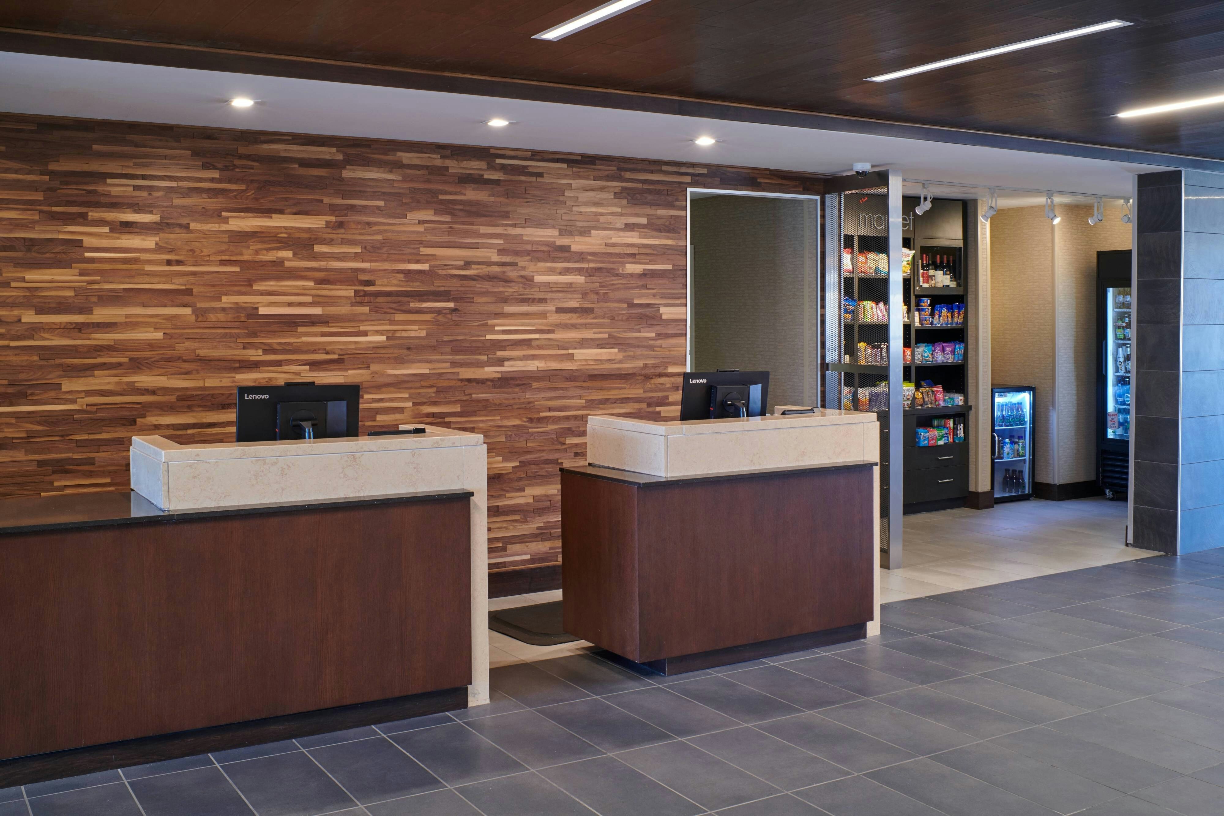 Lobby at Courtyard by Marriott Jackson, JACKSON - MI