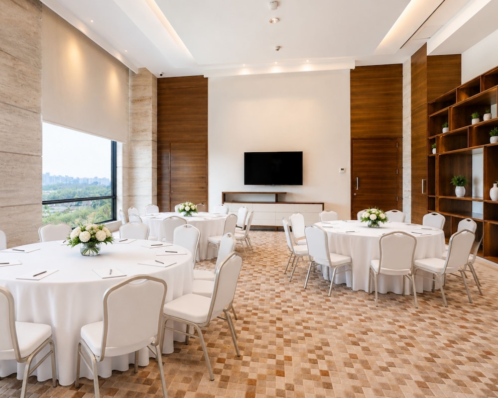 Hyatt Raipur 59/69