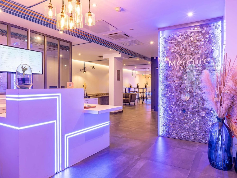 lobby