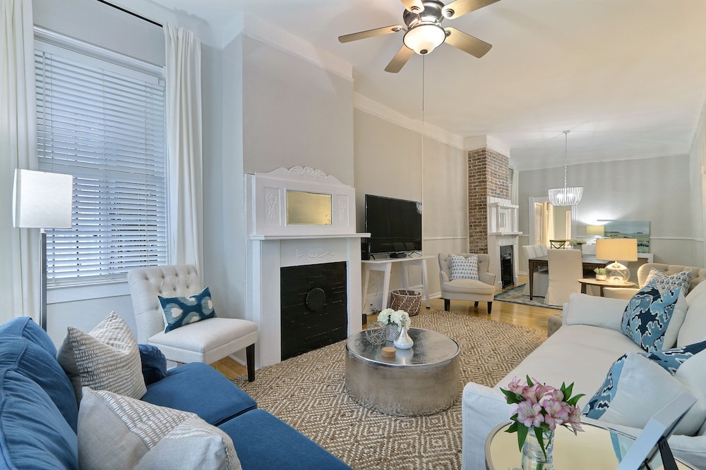 Gallery Stays - Parkside Manor 42/52
