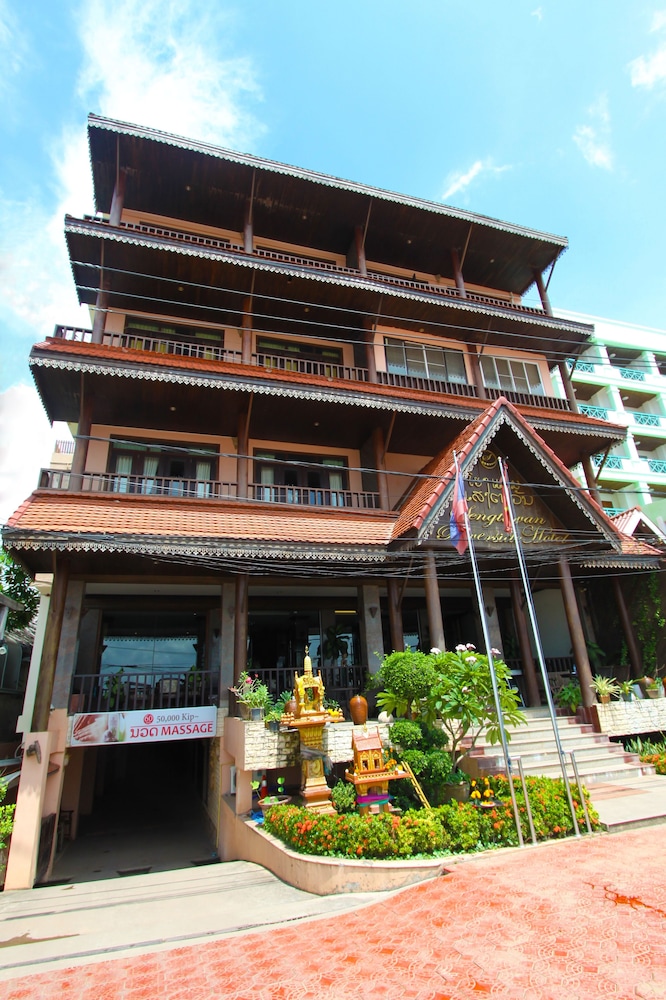 Sengtawan Riverside Hotel 1/23