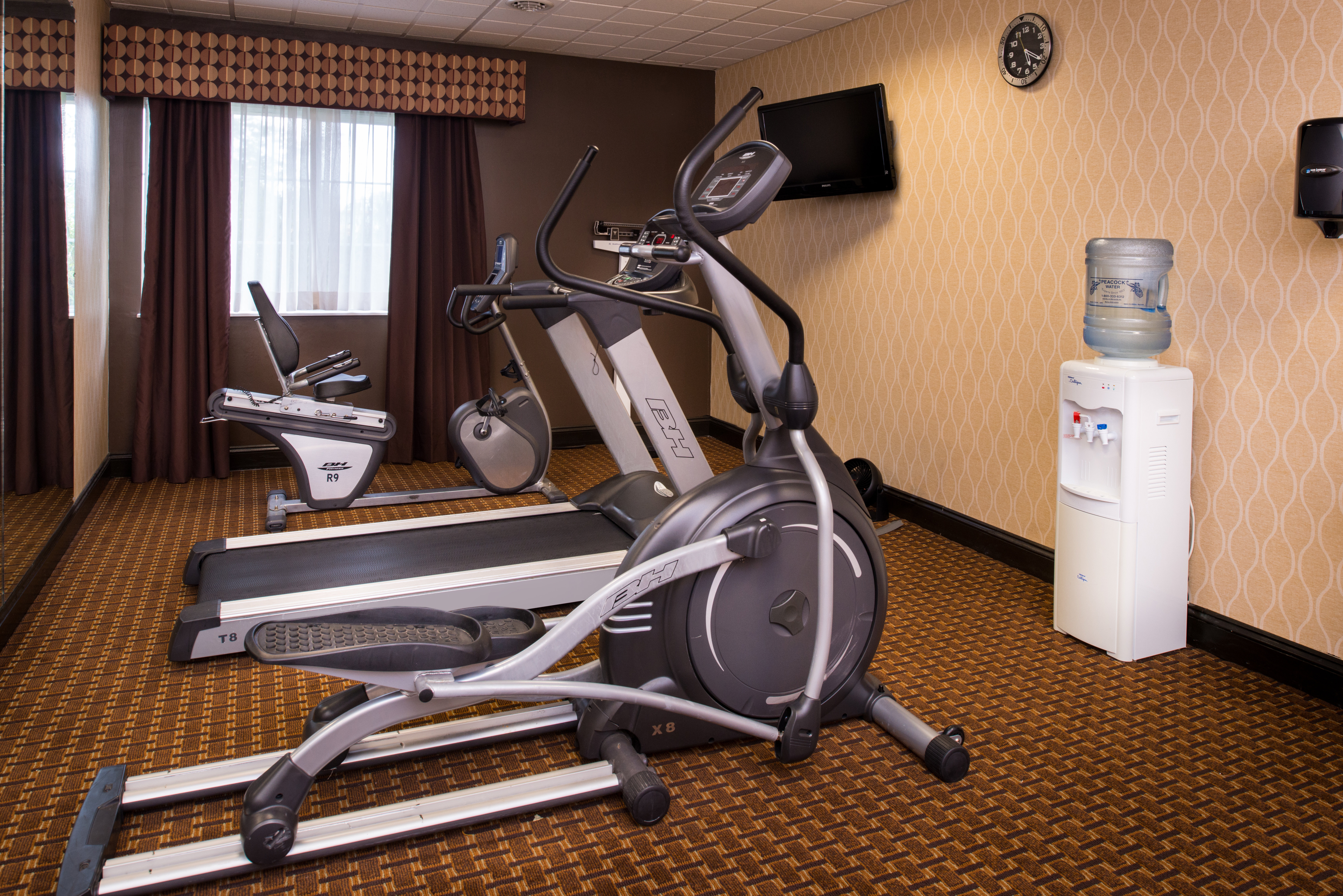 Holiday Inn Express Hotel And Suites Bucyrus 24/36