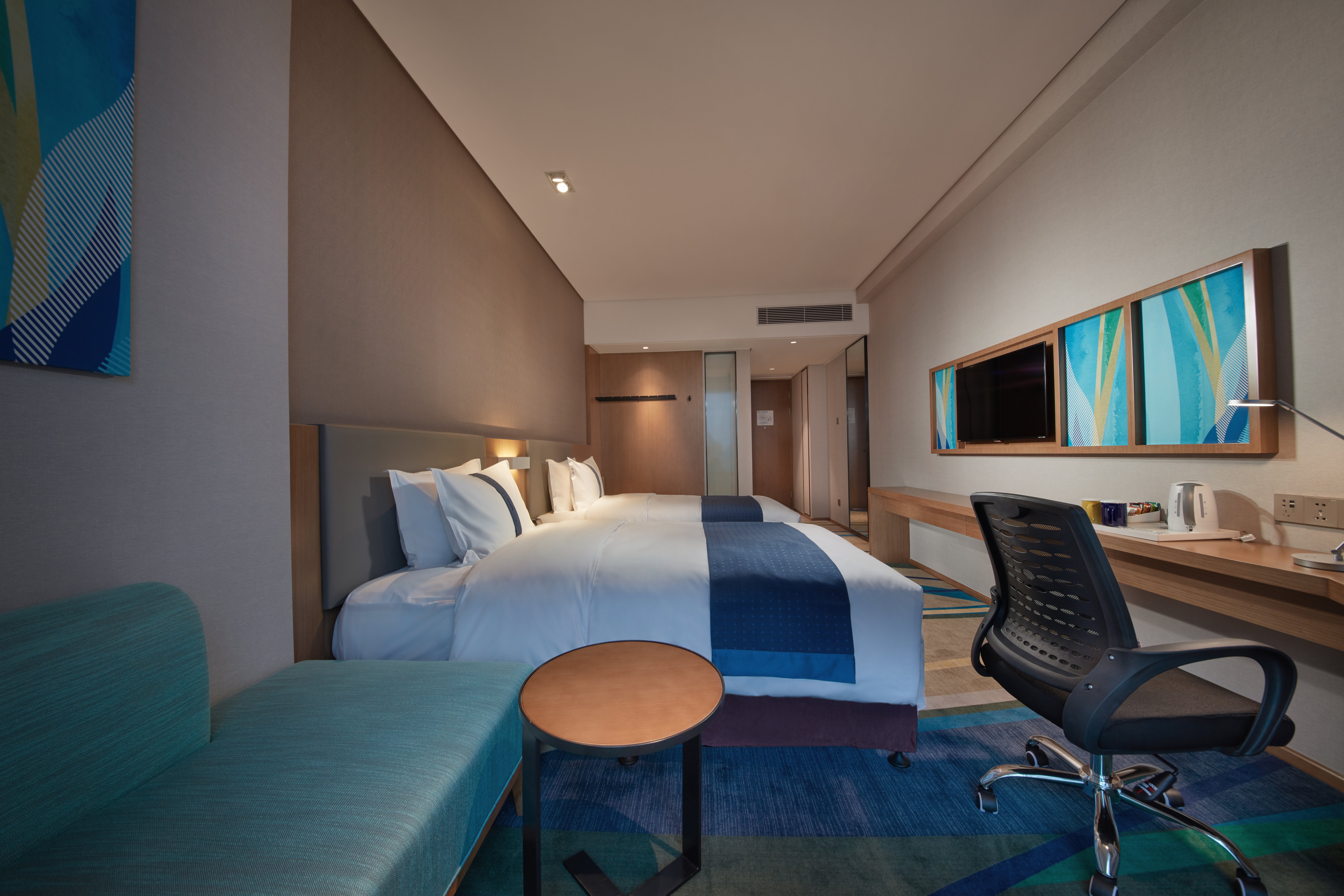 HOLIDAY INN EXPRESS HANGZHOU EAST STATION 20/45