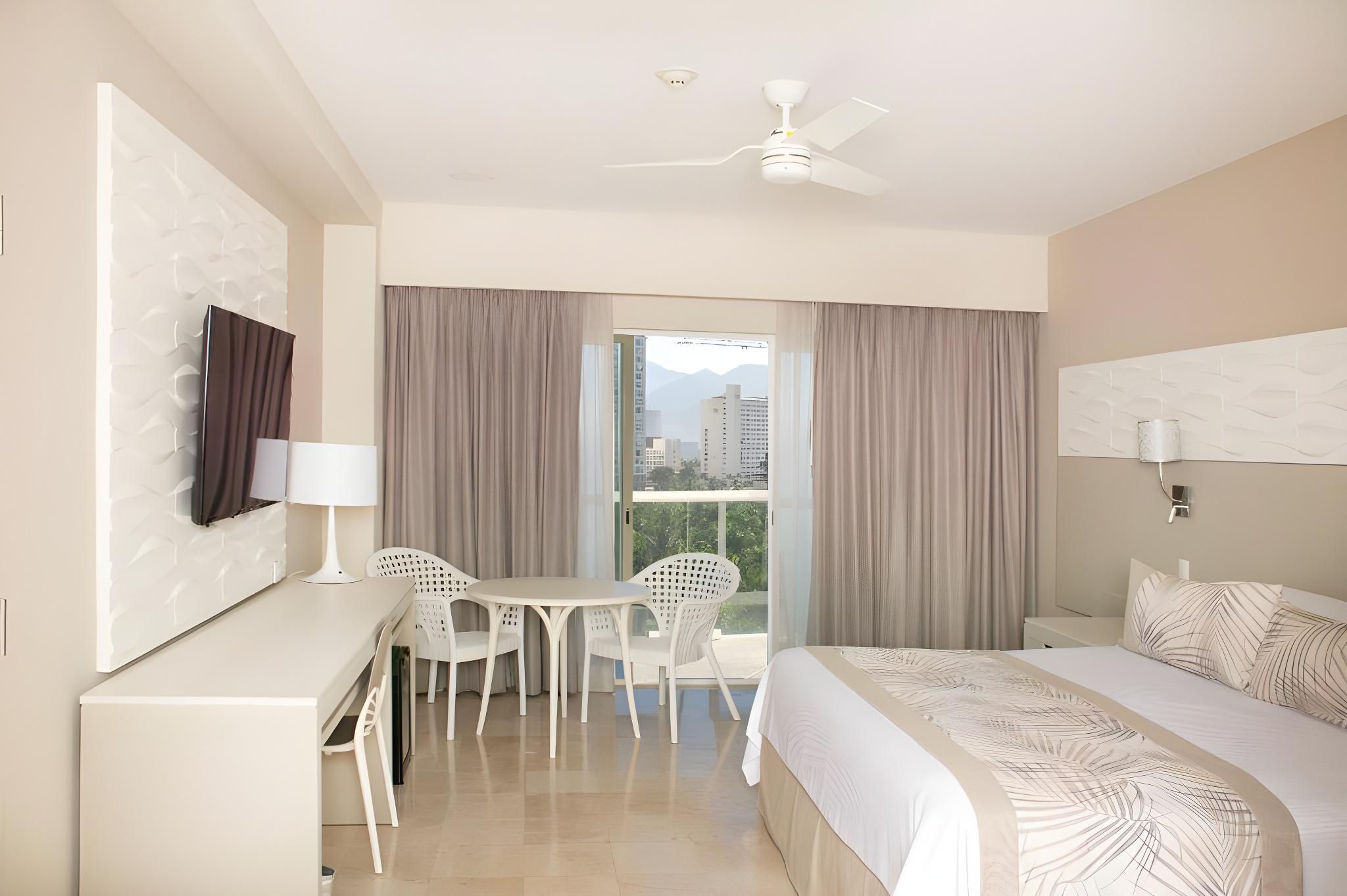 Deluxe, Twin Beds, Resort View