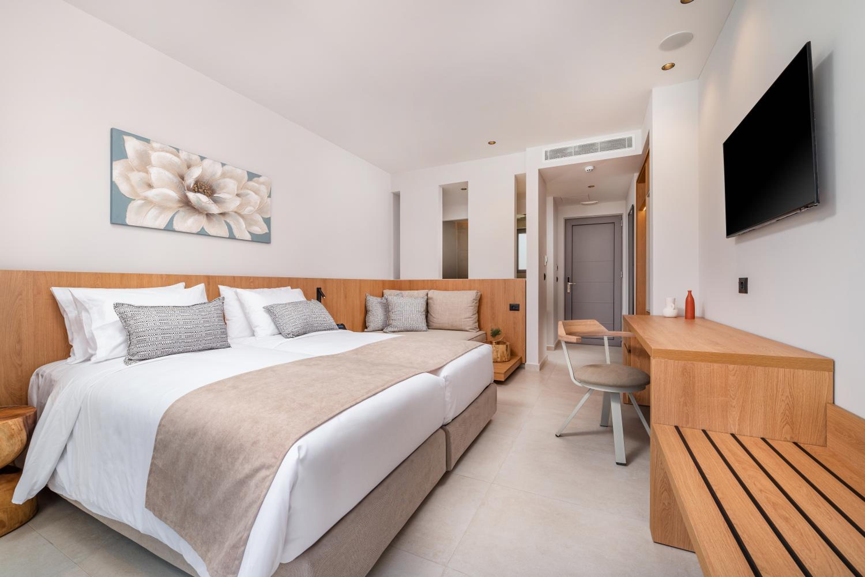 DOUBLE ROOM PREMIUM SWIM UP SEA VIEW