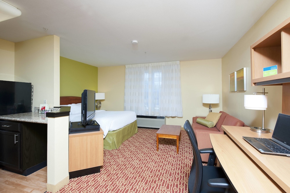 MainStay Suites Bloomington near University 20/42