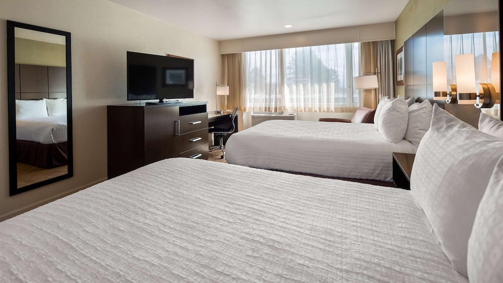 Best Western Pony Soldier Inn & Suites 13/40