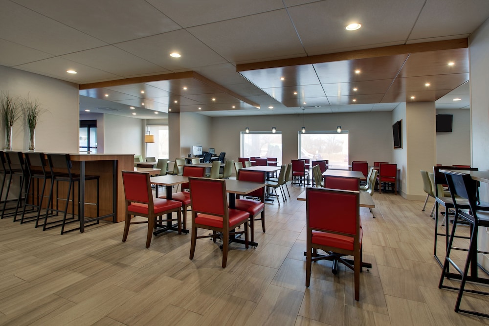 Holiday Inn Express Baltimore-Bwi Airport West 53/70