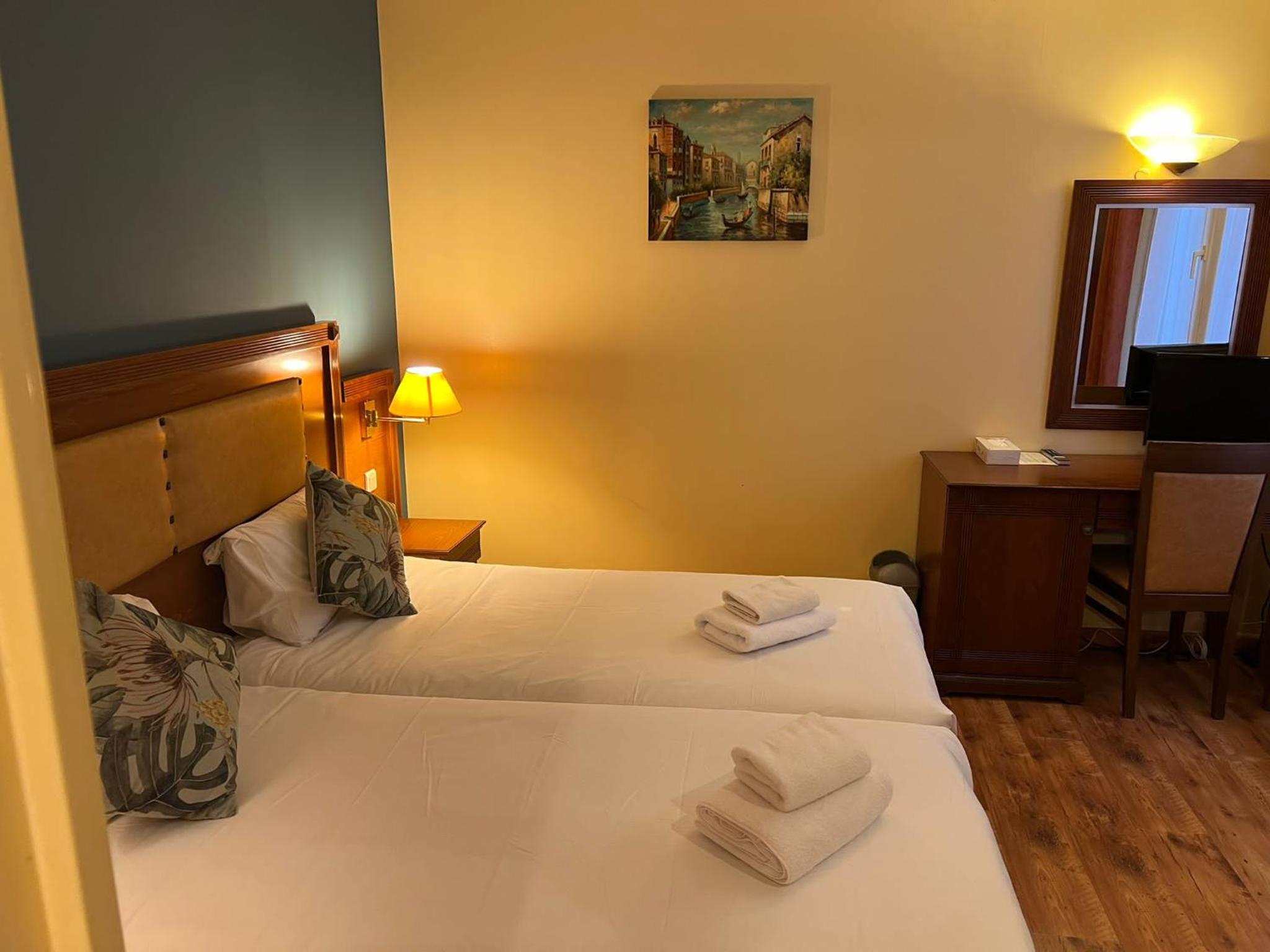 غرفة قياسية مفردة، 121 Hotel Paris 4/11