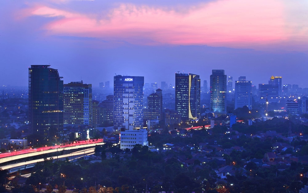 Aston Priority Simatupang Hotel and Conference Center 67/72