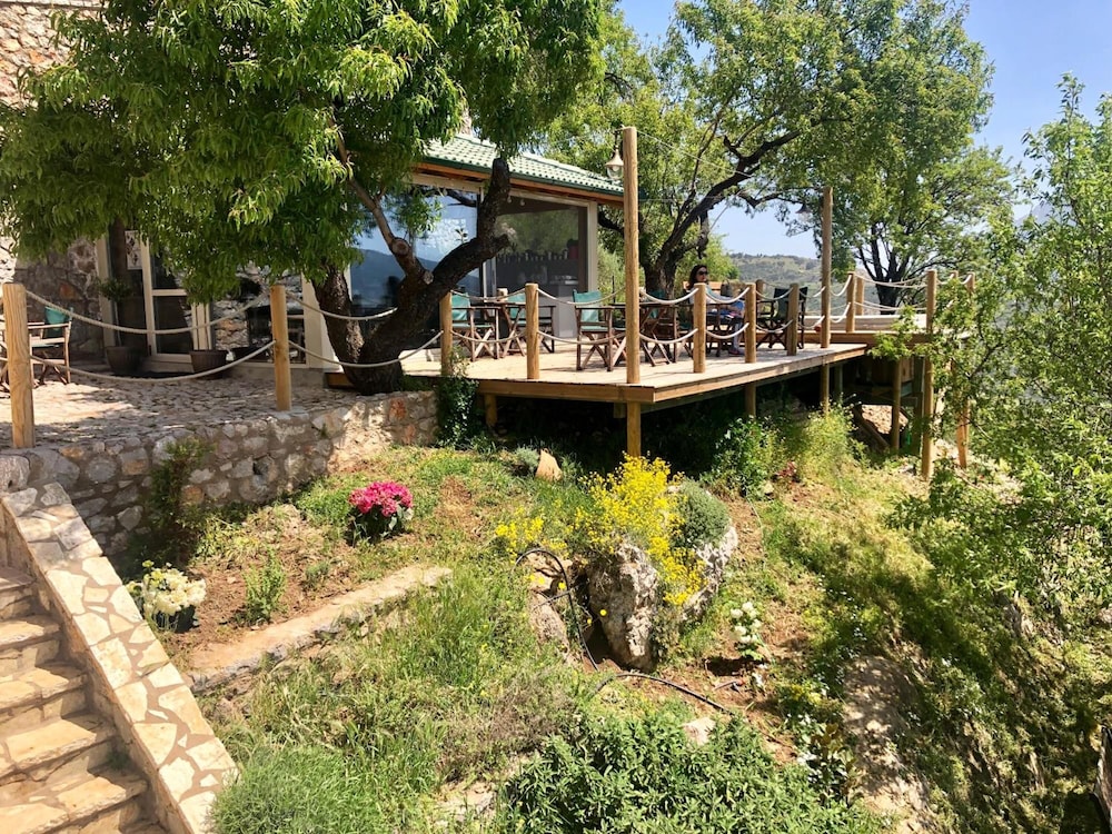 Almond House Suites Arachova 41/50