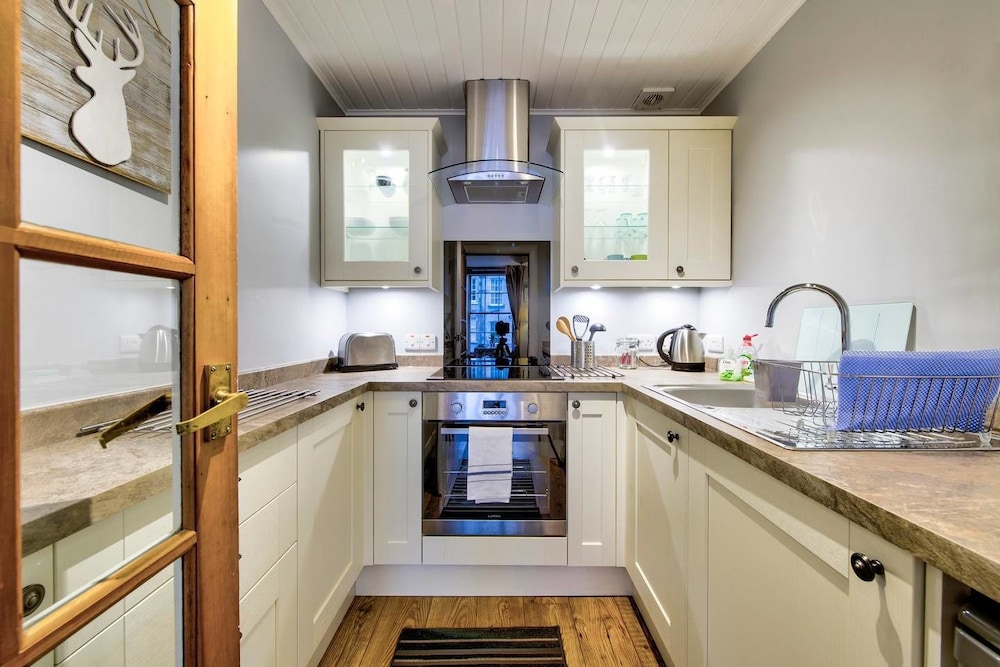 STAY EDINBURGH CITY APARTMENTS - ROYAL MILE 17/18