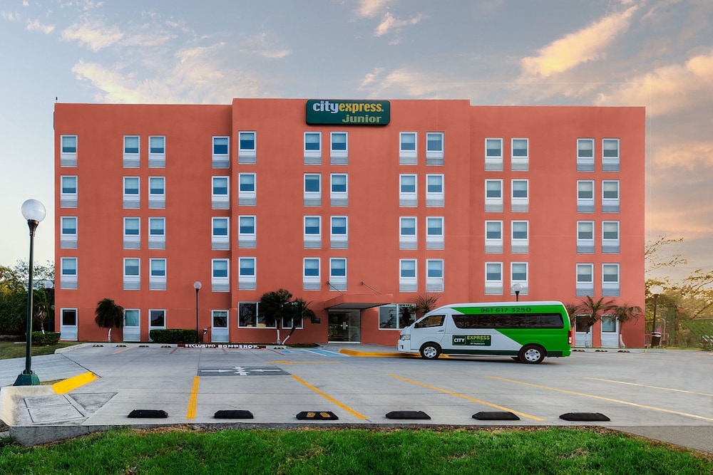 City Express Junior by Marriott Tuxtla Gutierrez Poliforum 53/54
