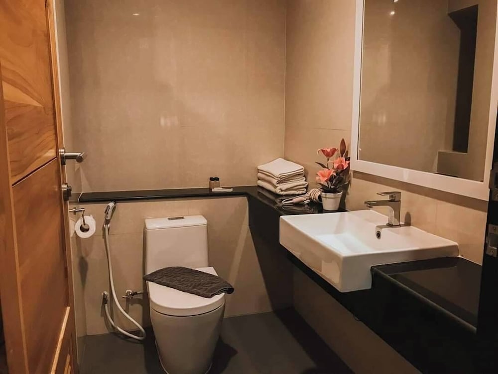 Onpa Hotel & Residence Bangsaen 46/47