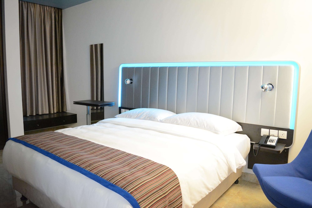 Park Inn by Radisson Hotel and Residence Duqm 13/44