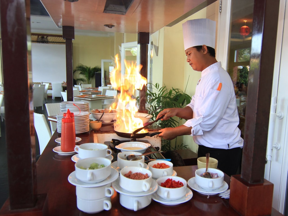 Grand Wahid Hotel Salatiga 50/61