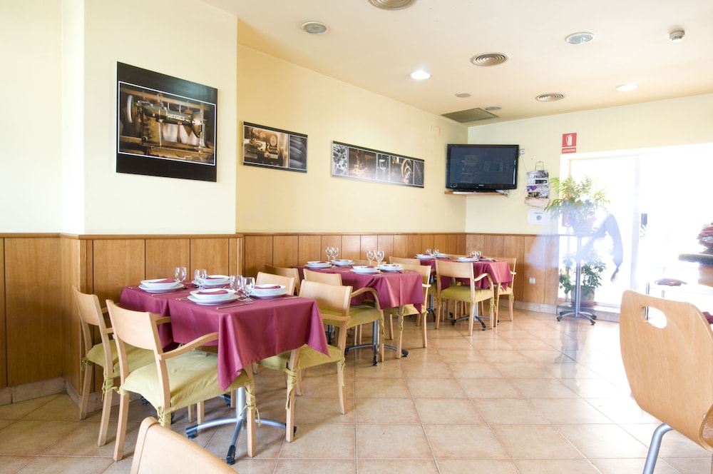 CIUTAT DE SANT ADRIA 31/39