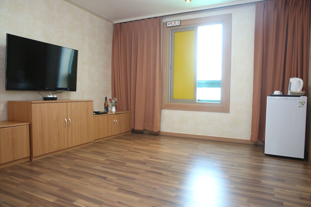 Uljin Grand Hotel 22/26