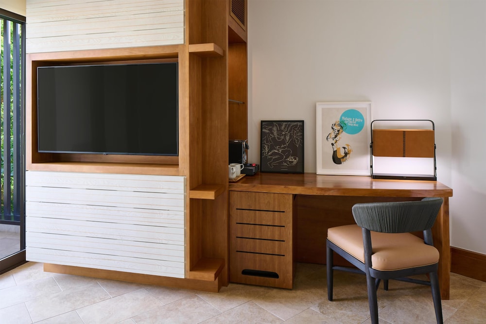 Andaz Maui at Wailea Resort A concept by Hyatt 66/74