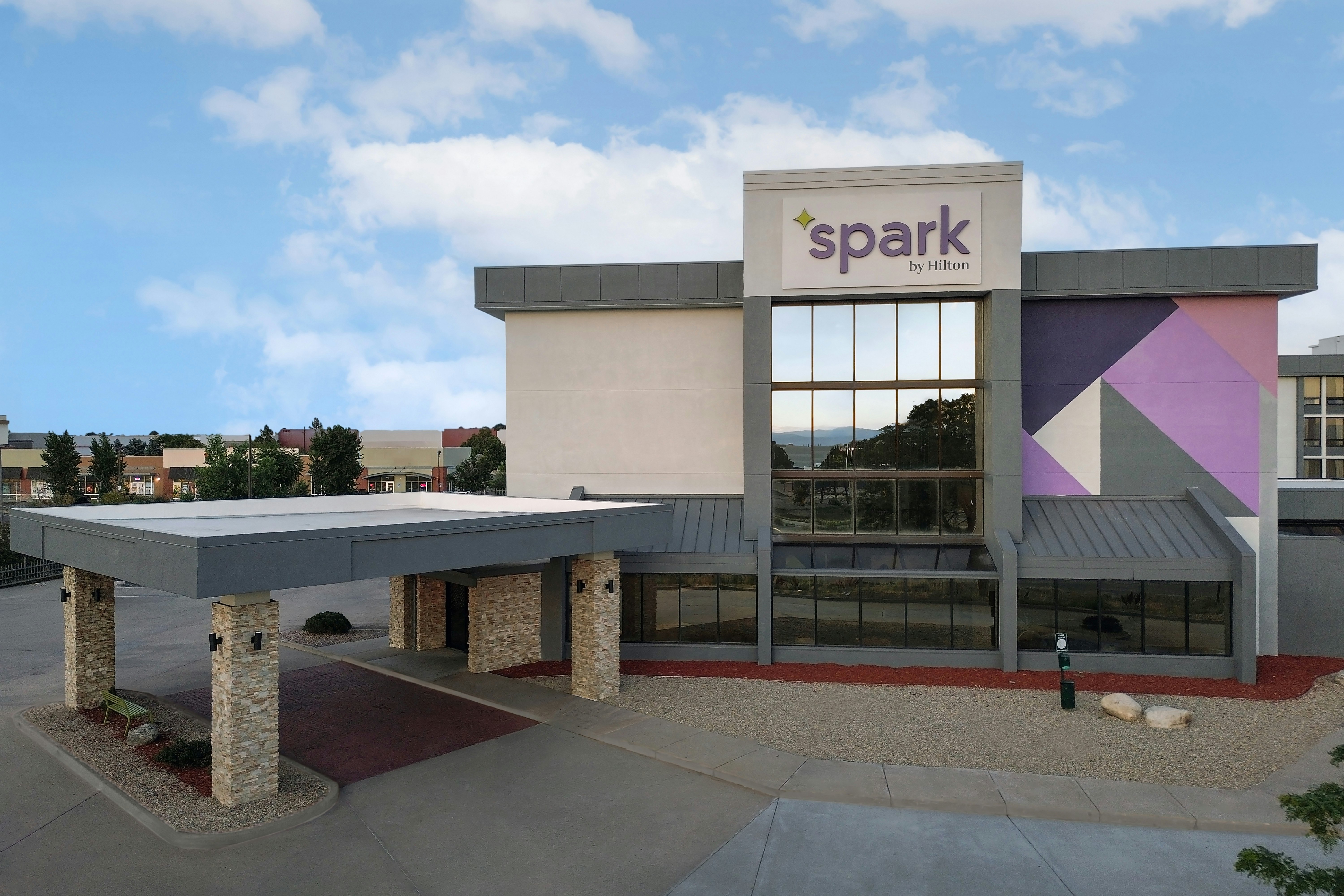 Spark by Hilton Denver East I 70 16/17