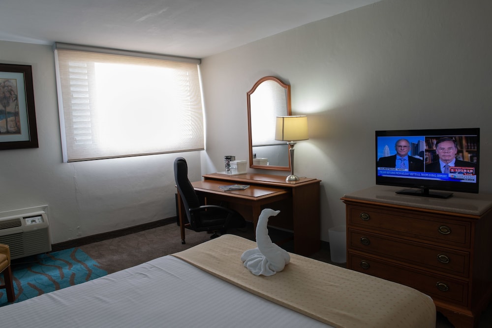 Spark by Hilton Ponce 43/55