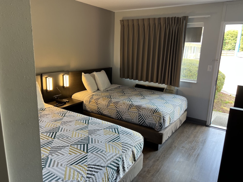 Motel6 Arcata, CA – Cal Poly Humboldt 32/60