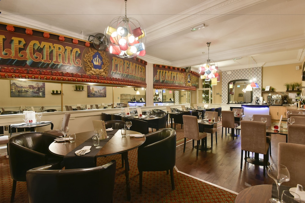 Crown And Mitre Hotel Sure Hotel Collection By Best Western 56/74