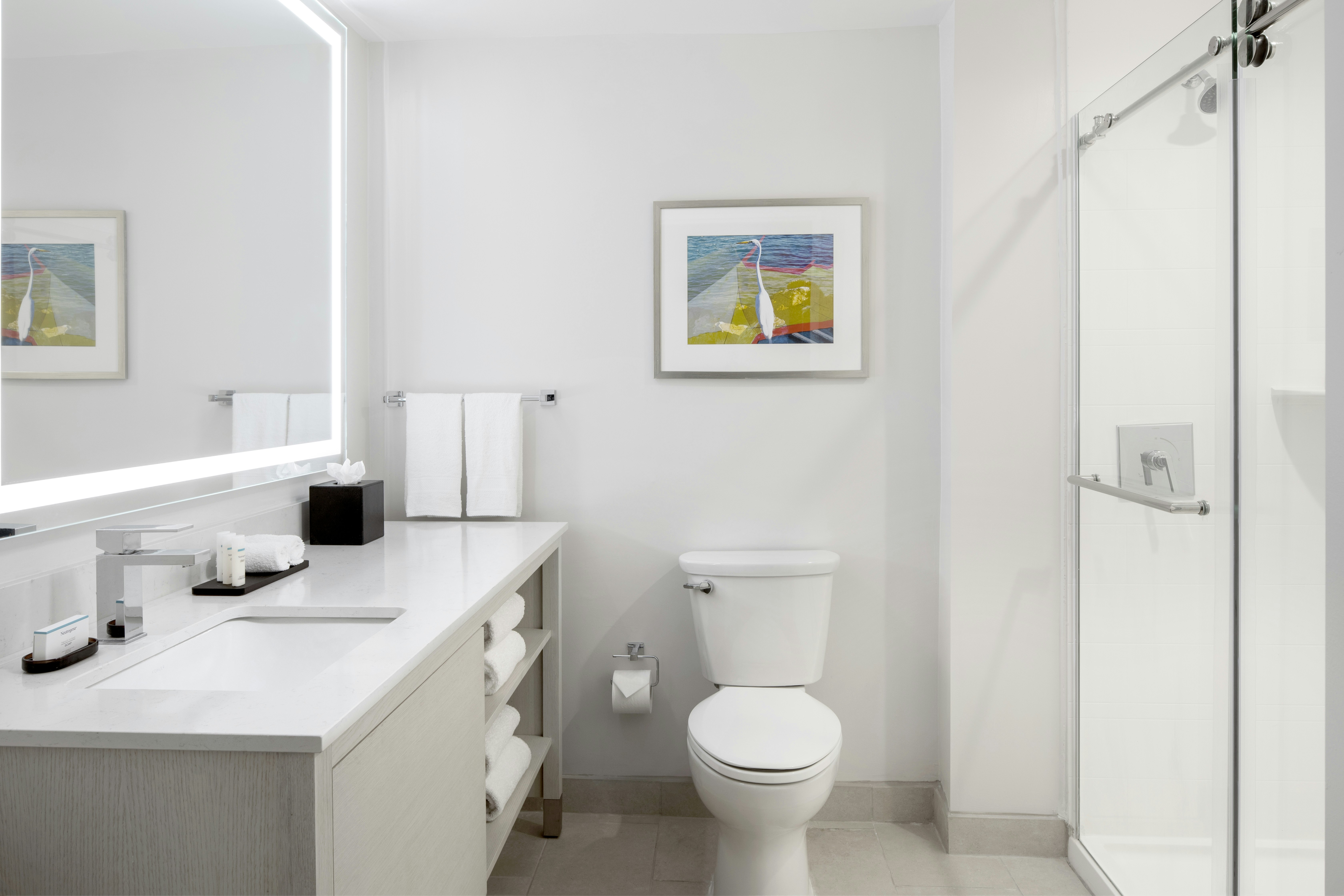 1 Bedroom, King Bed, Bay View