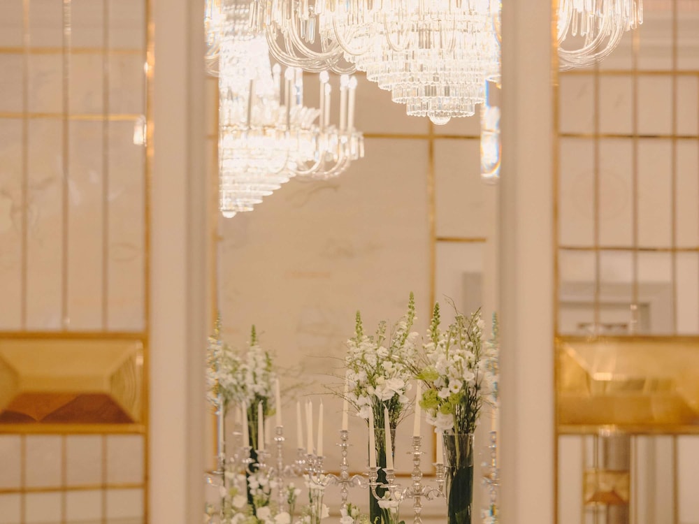 Fairmont Vier Jahreszeiten 40/75