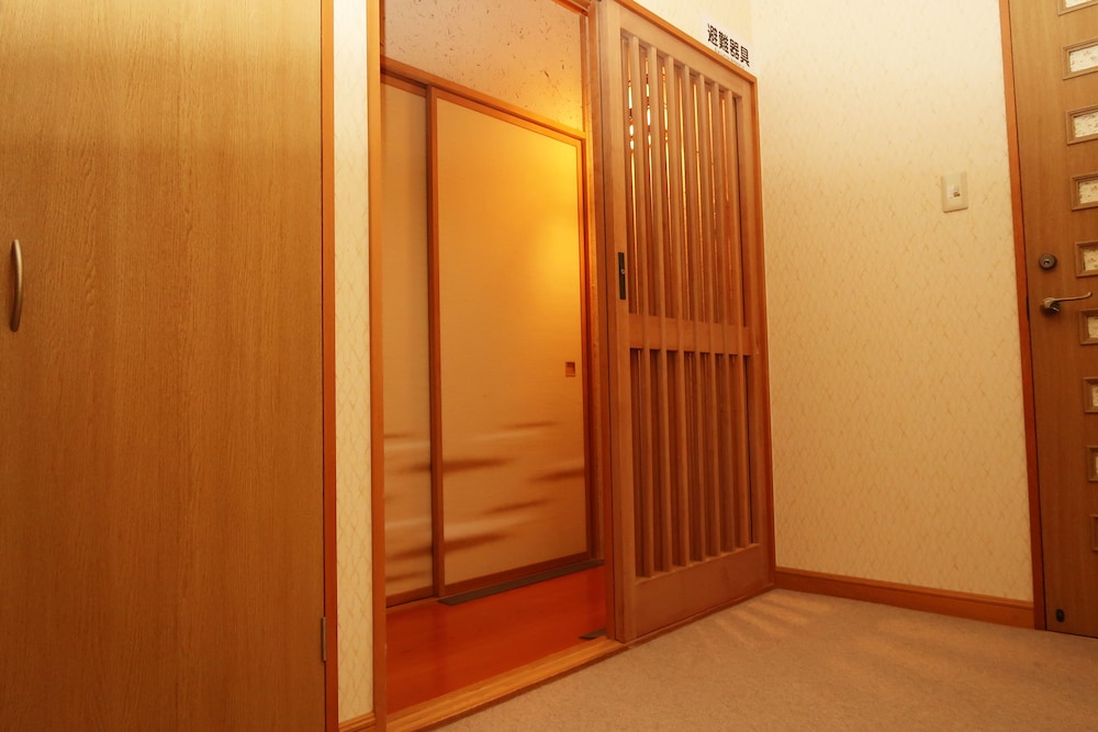 Tabino Sanpoyado Otaru Ekimae Guesthouse Ito Hostel 12/33